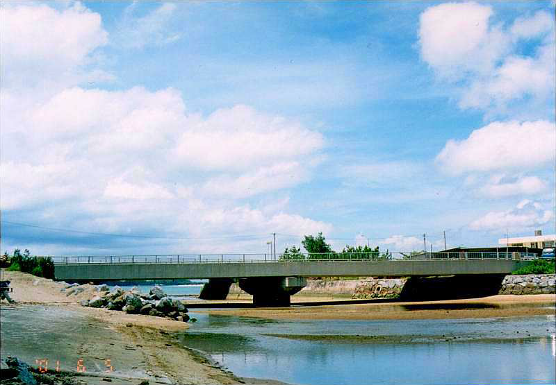 屋嘉比橋